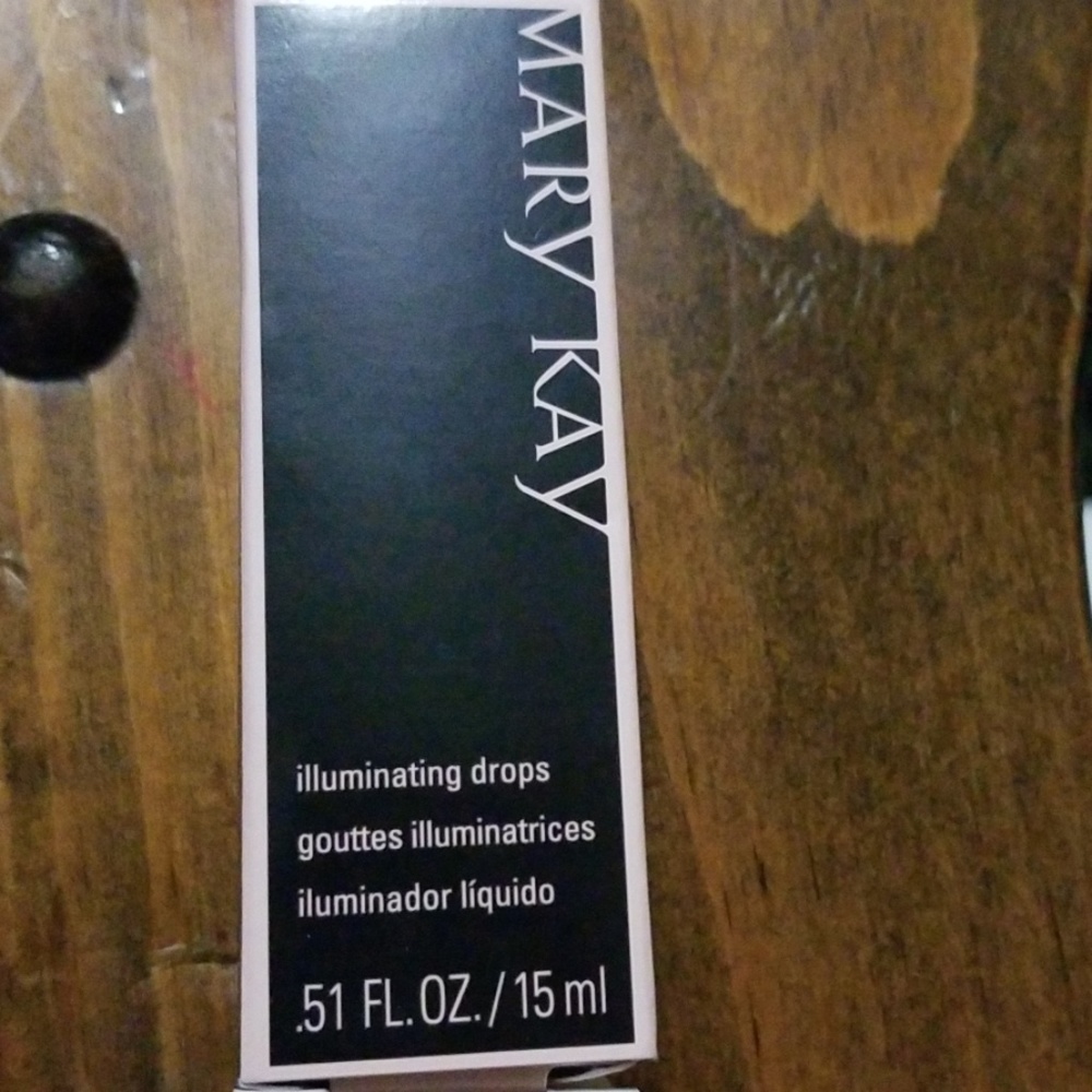 Mary Kay Illuminating Drops